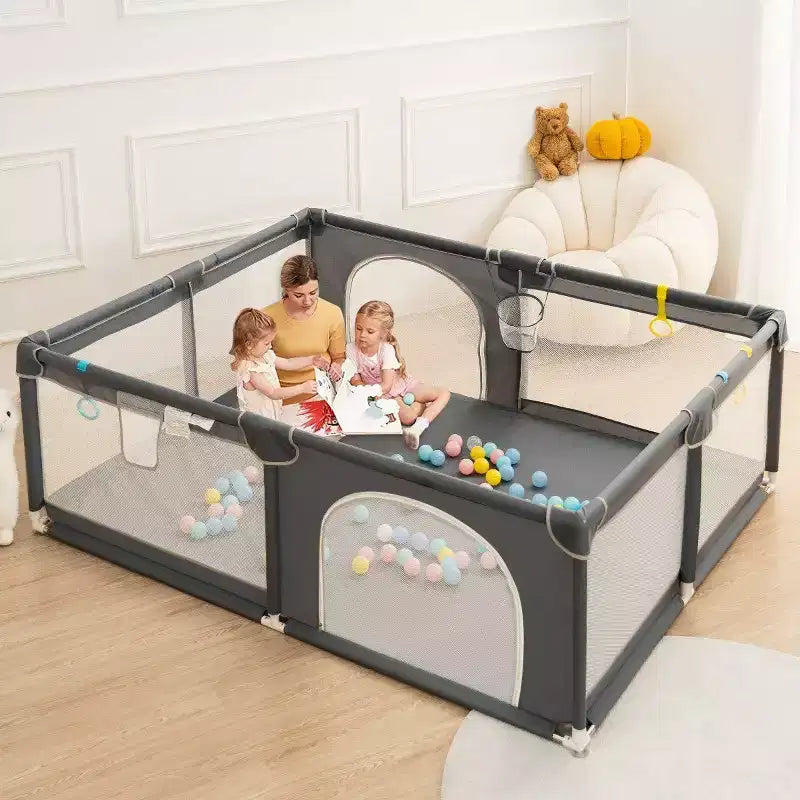 Parc bébé 79x79 à 4 panneaux, spacieux et sécurisé, portable