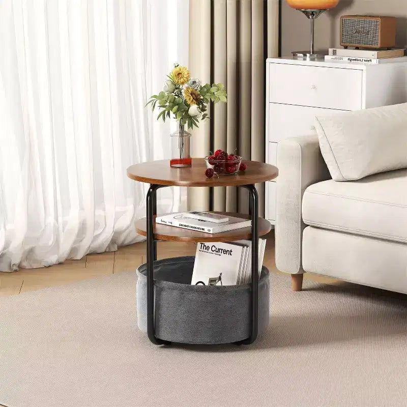 Petite table d'appoint ronde avec panier de rangement en tissu, table de chevet ronde à 3 niveaux de 60 cm de hauteur, table d'angle vintage pour canapé
